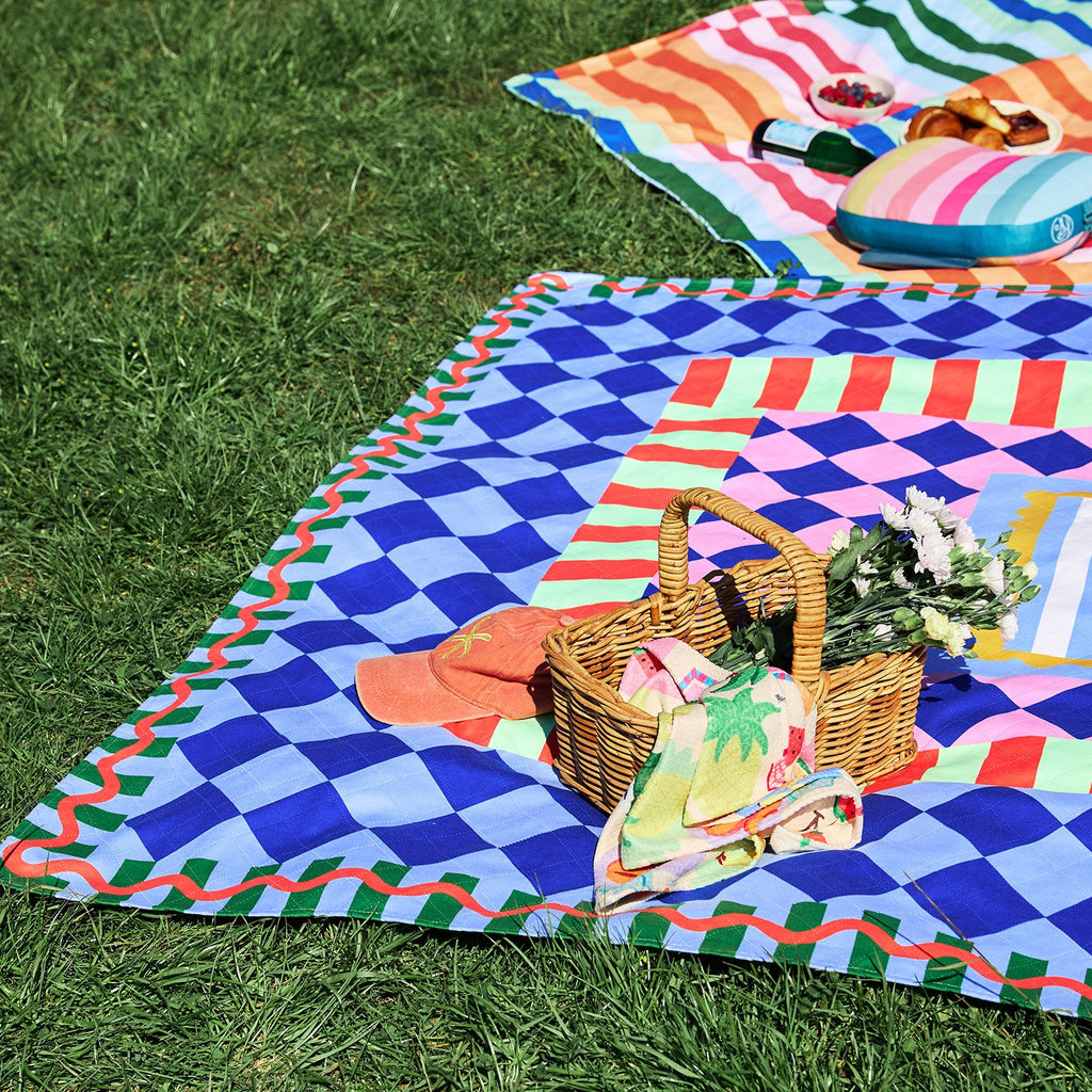 dock and bay picnic blanket