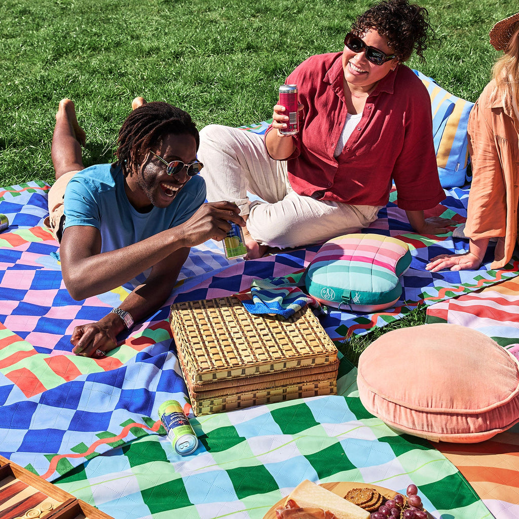 dock and bay picnic blanket