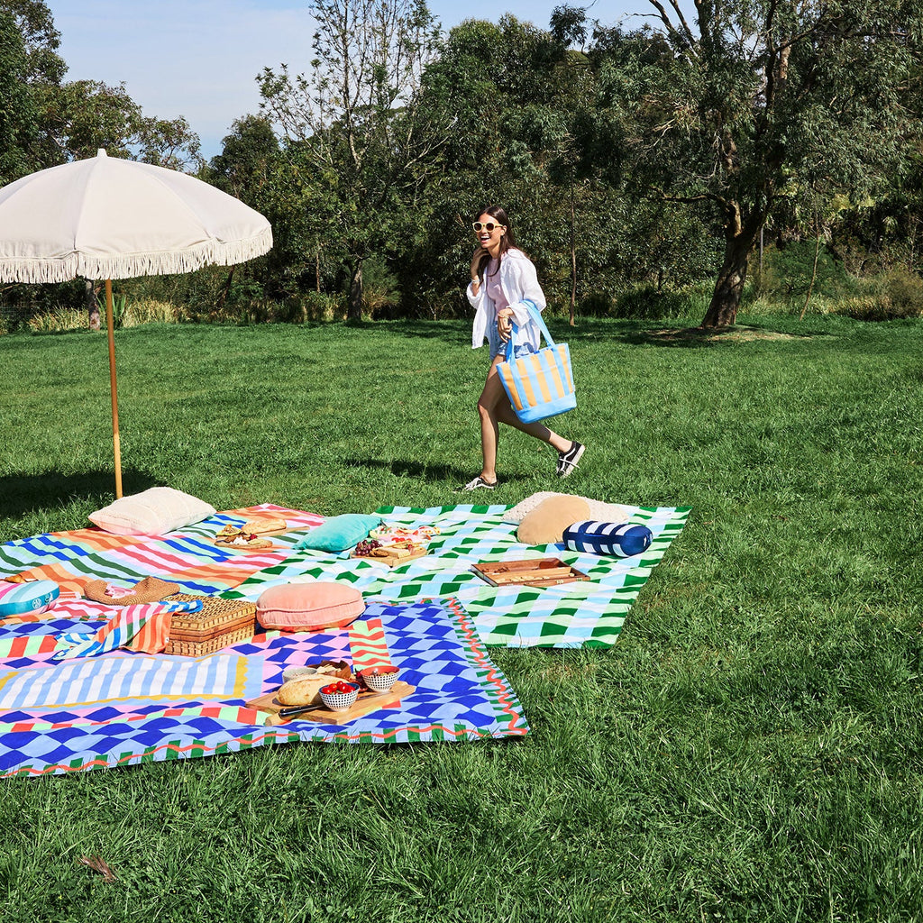 dock and bay picnic blanket